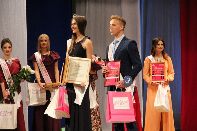 Победителями конкурса «Мисс и Мистер студенчество-2016» студенты ХГУ – Анастасия Юст и Никита Витман